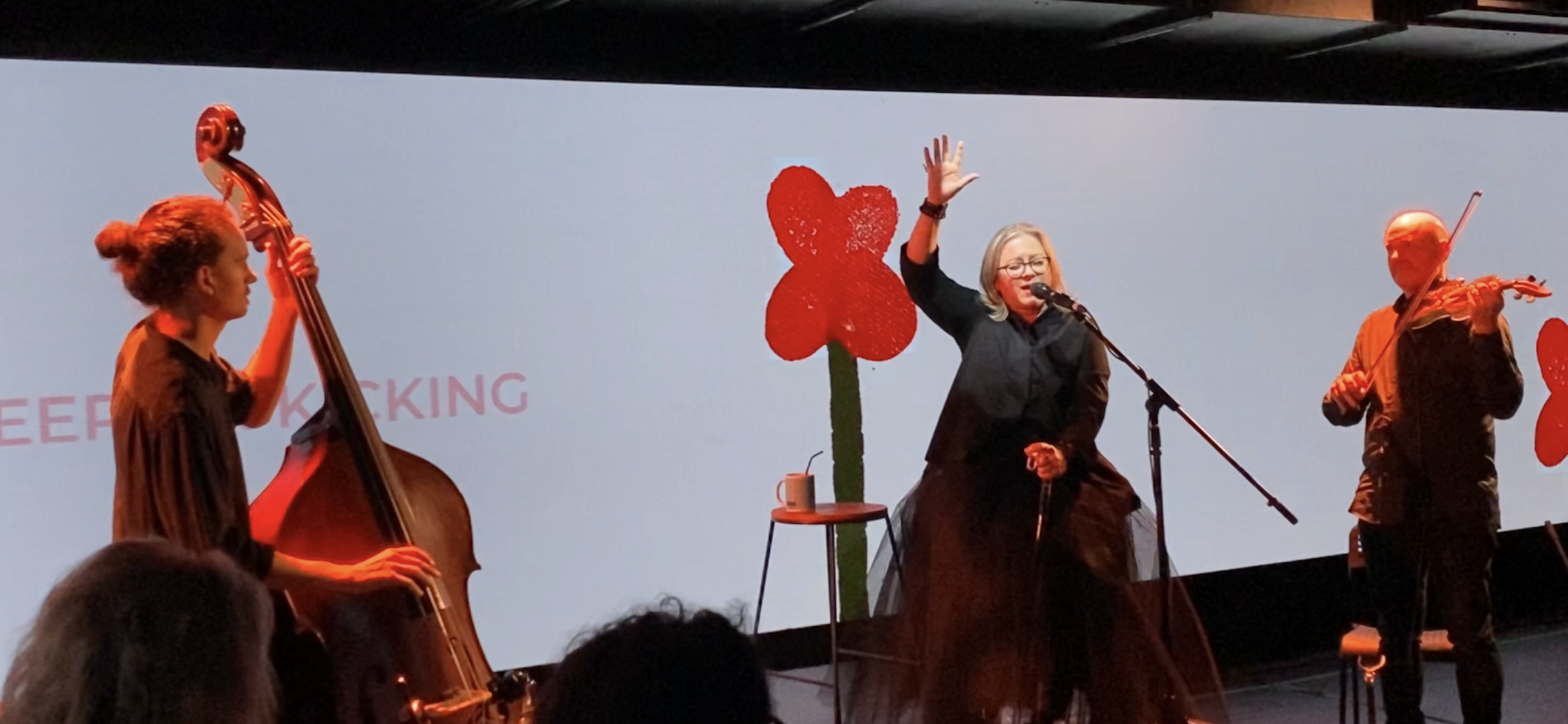 Single poppy, Edinburgh Fringe 2021